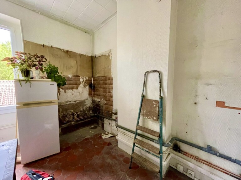 Rénovation de cuisine à Lyon 3 en cours de chantier