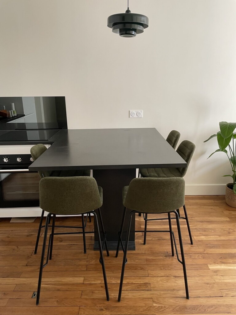 Îlot-bar et cuisine équipée, Lyon 7
